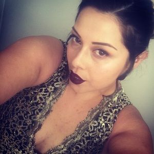 Meet your Posher, Alexandra